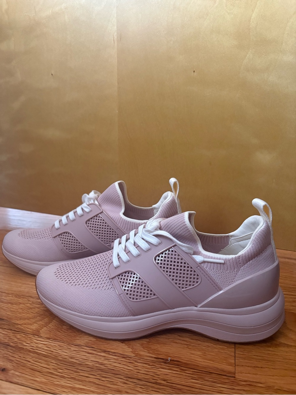 NWT Tory Burch Sneakers